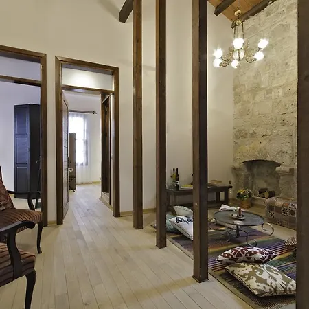 Tilla Bed and Breakfast *