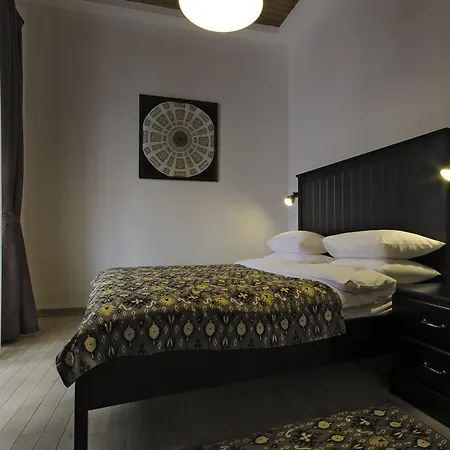 Tilla Bed and Breakfast *